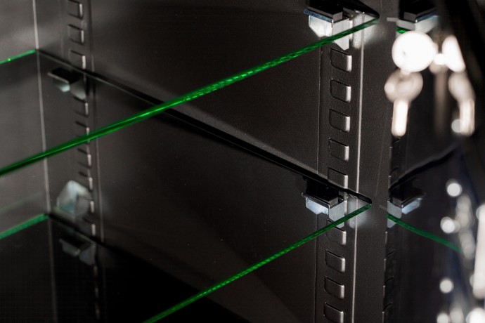 Сейф с защитой от взлома и огня Stahlkraft Defender Pro 235 SEL Lux