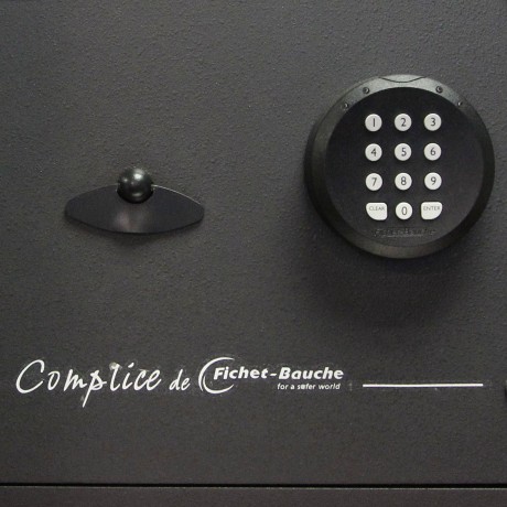 Сейф встраиваемый Fichet–Bauche Complice I/10 EE/E
