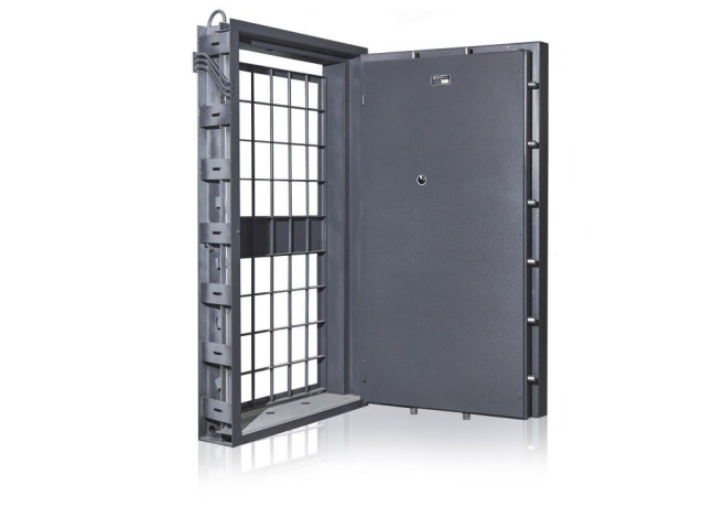 Дверь для банковского хранилища Griffone 13 класса