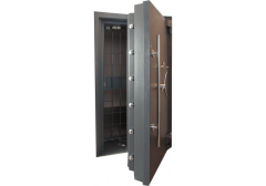 dver-dlya-bankovskogo-khranilishcha-griffone-13-klassa