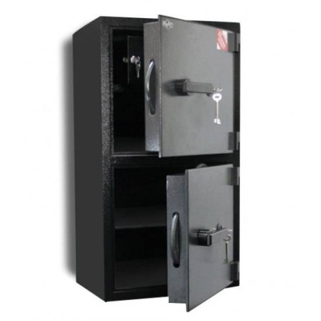 Сейф Рипост BM 2002